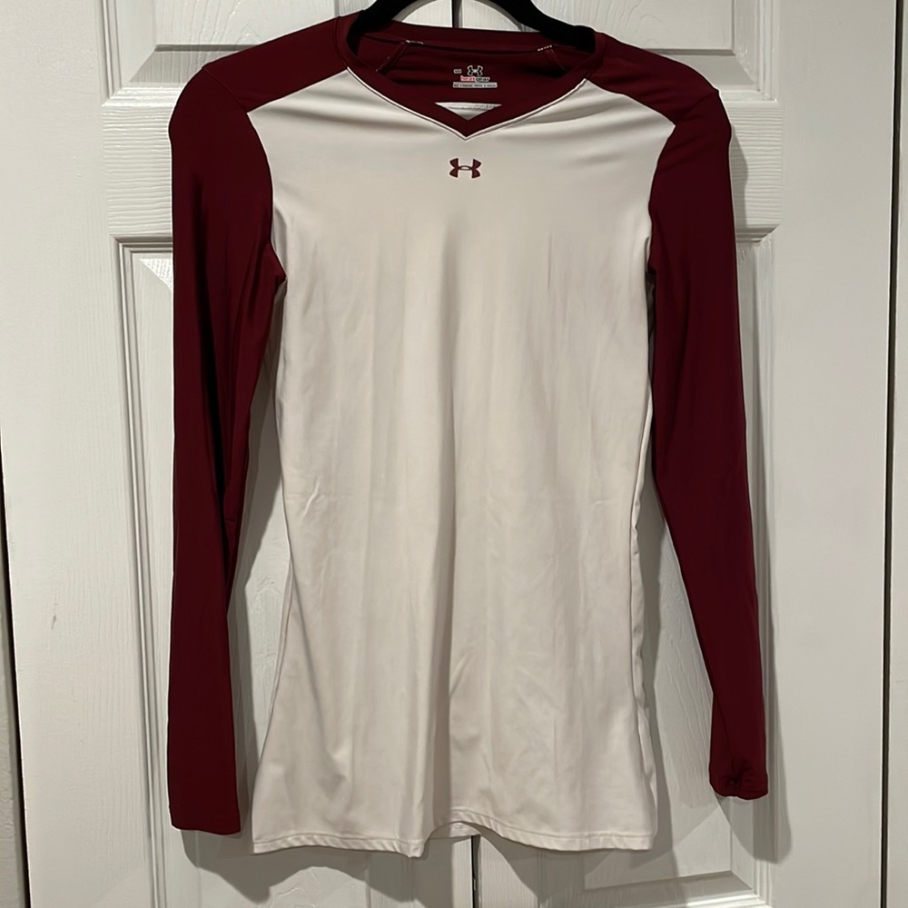 Under Armor Heat Gear V Neck Size Small White and Maroon